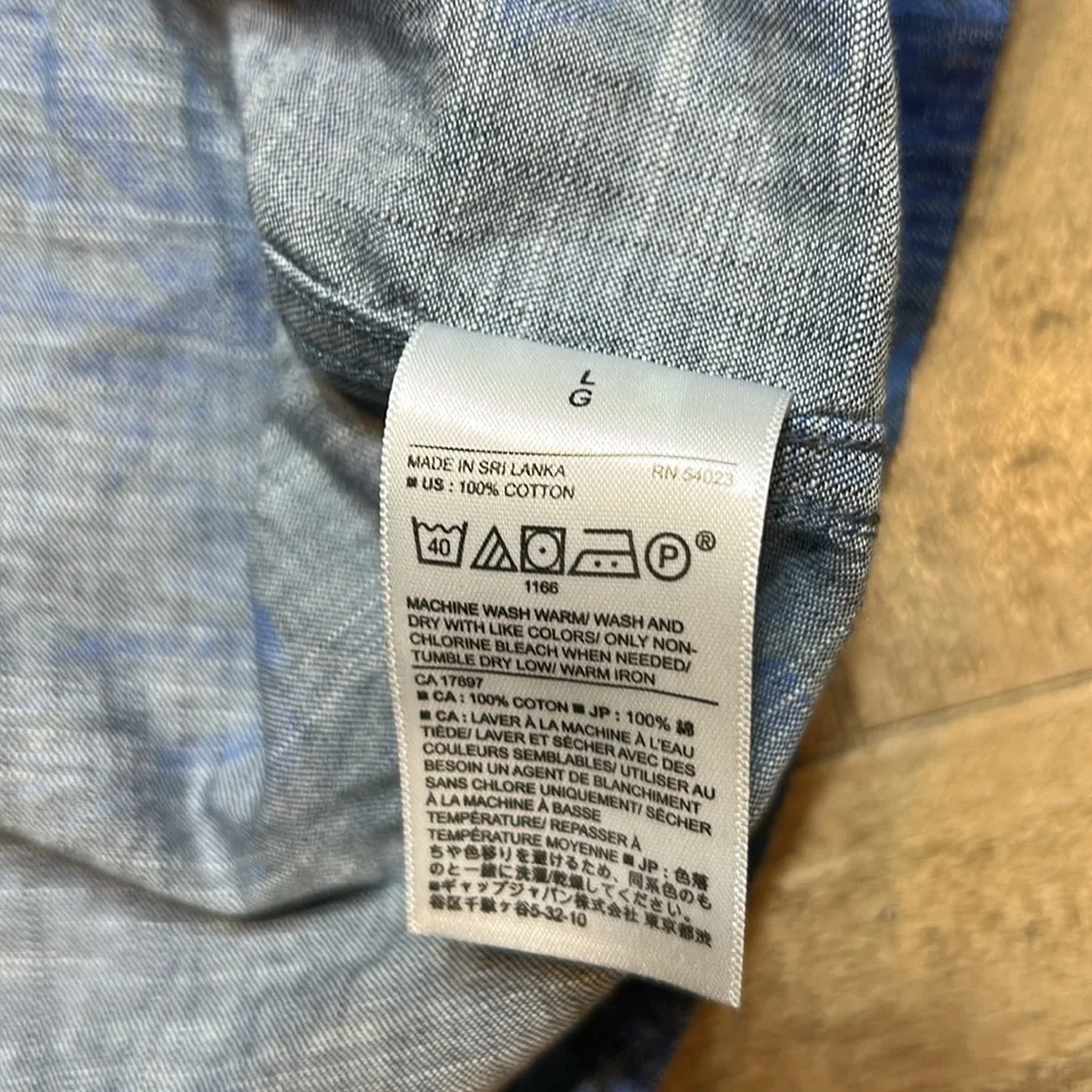 Banana Republic slim fit shirt, Large, NWT